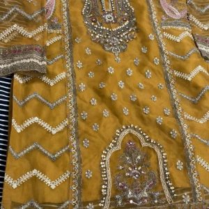Most trendy mehandi dress for sale