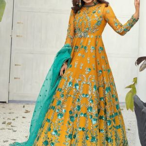 Mehndi designer dress for sale!
